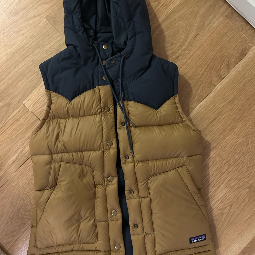 Patagonia Tan Puffer Jacket